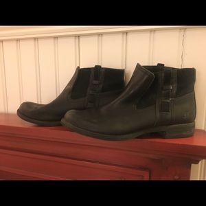 Timberland short women's size 10 black boots